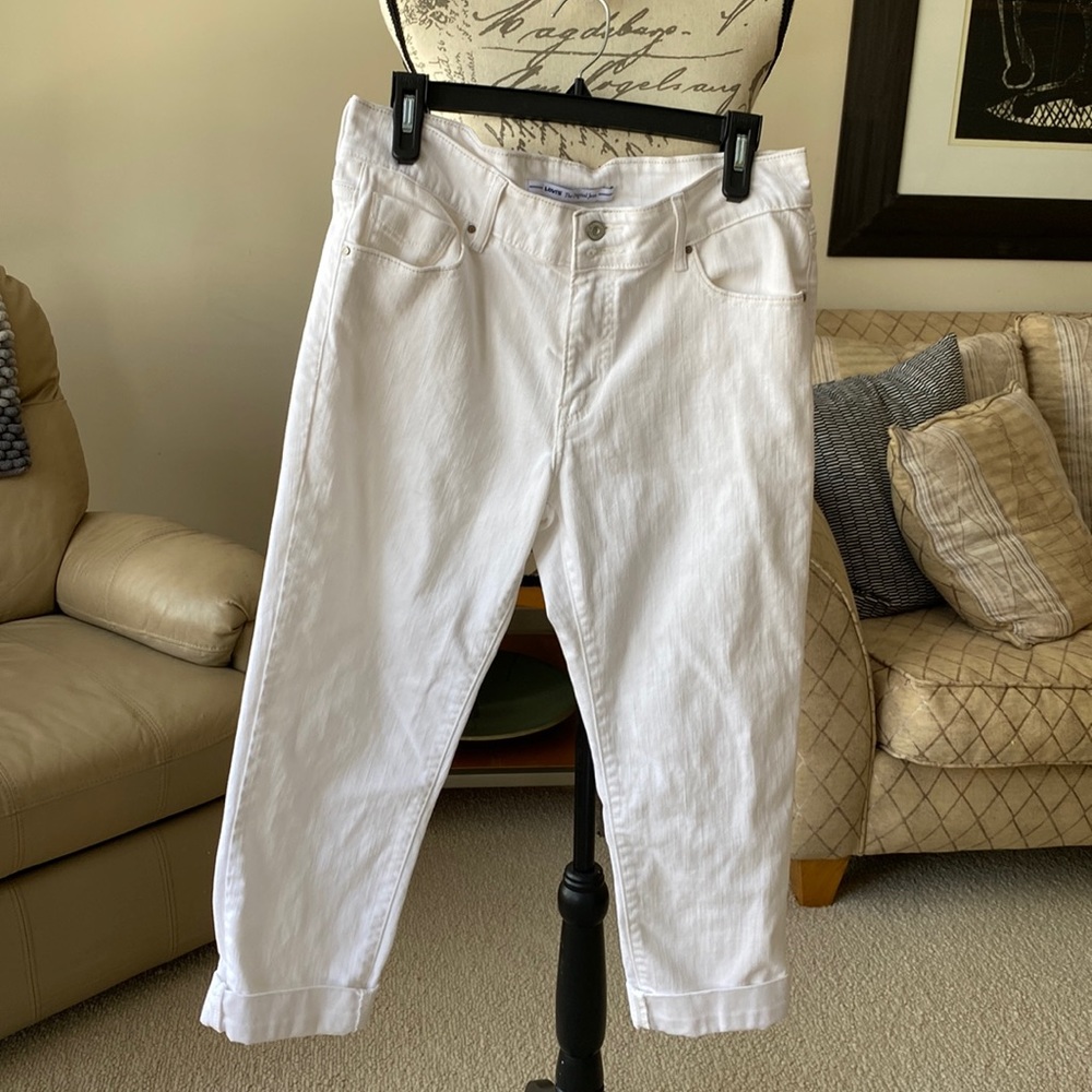 Wmns Levi’s White Mid Rise Ankle Skinny Jeans Sz. 12